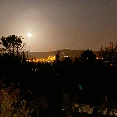 Δωμάτια σε οικογενειακή κατοικία Monte Do Mosteiro