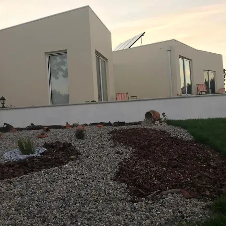 Δωμάτια σε οικογενειακή κατοικία Monte Do Mosteiro *