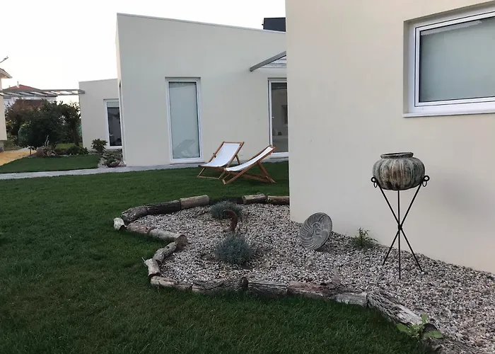 Monte Do Mosteiro Homestay *